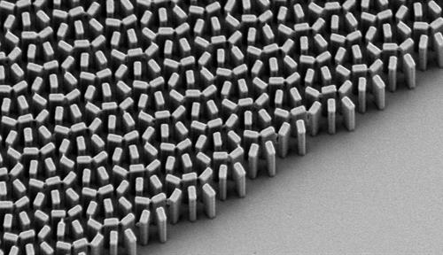 Titaniun dioxide towers making up a metalens.